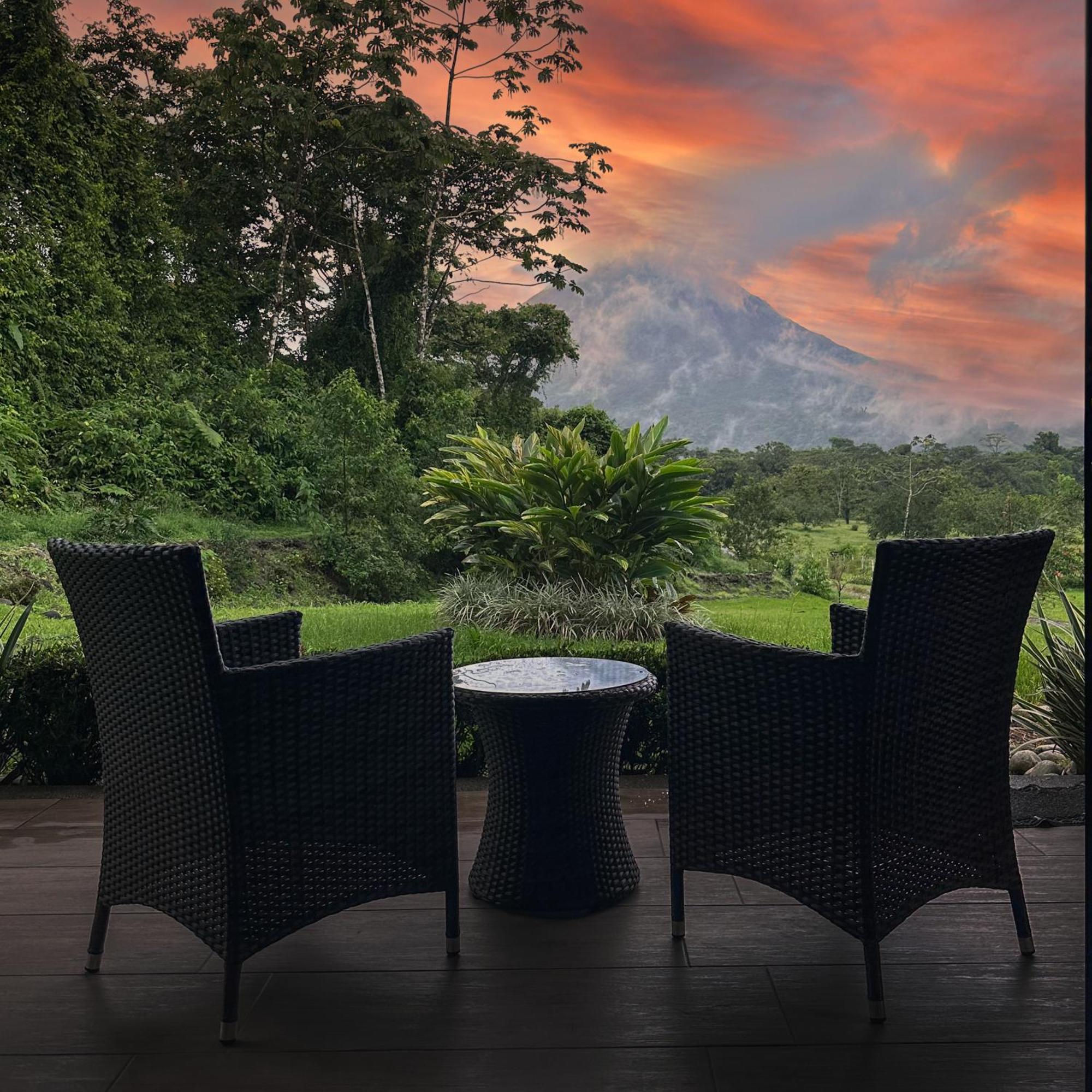 Arenal Roca Suites La Fortuna Exteriör bild